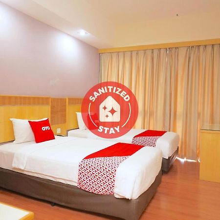 Oyo 89866 Houz Inn Bintulu Extérieur photo