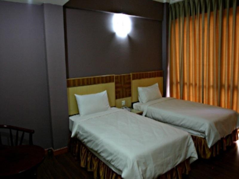 Oyo 89866 Houz Inn Bintulu Extérieur photo