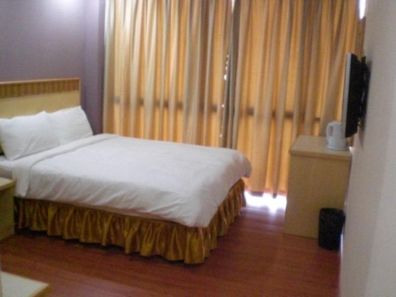 Oyo 89866 Houz Inn Bintulu Extérieur photo