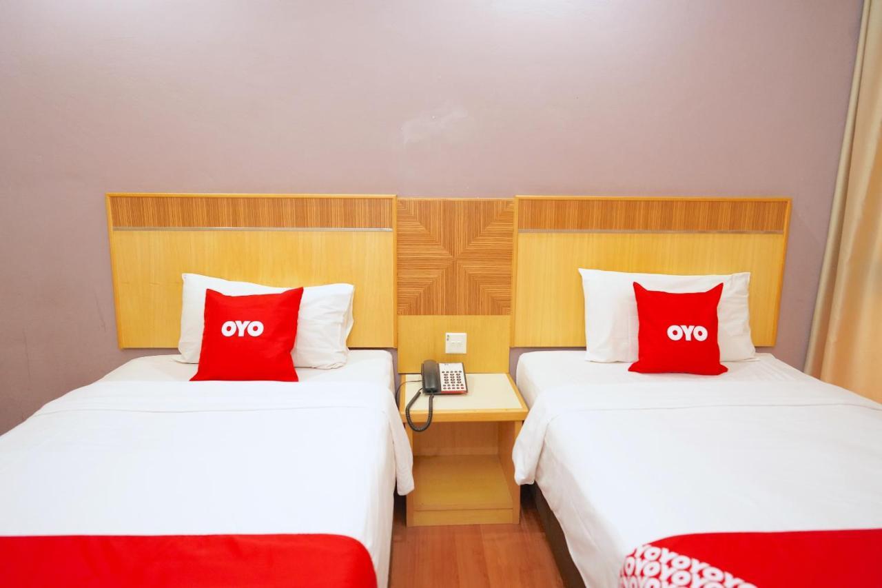 Oyo 89866 Houz Inn Bintulu Extérieur photo