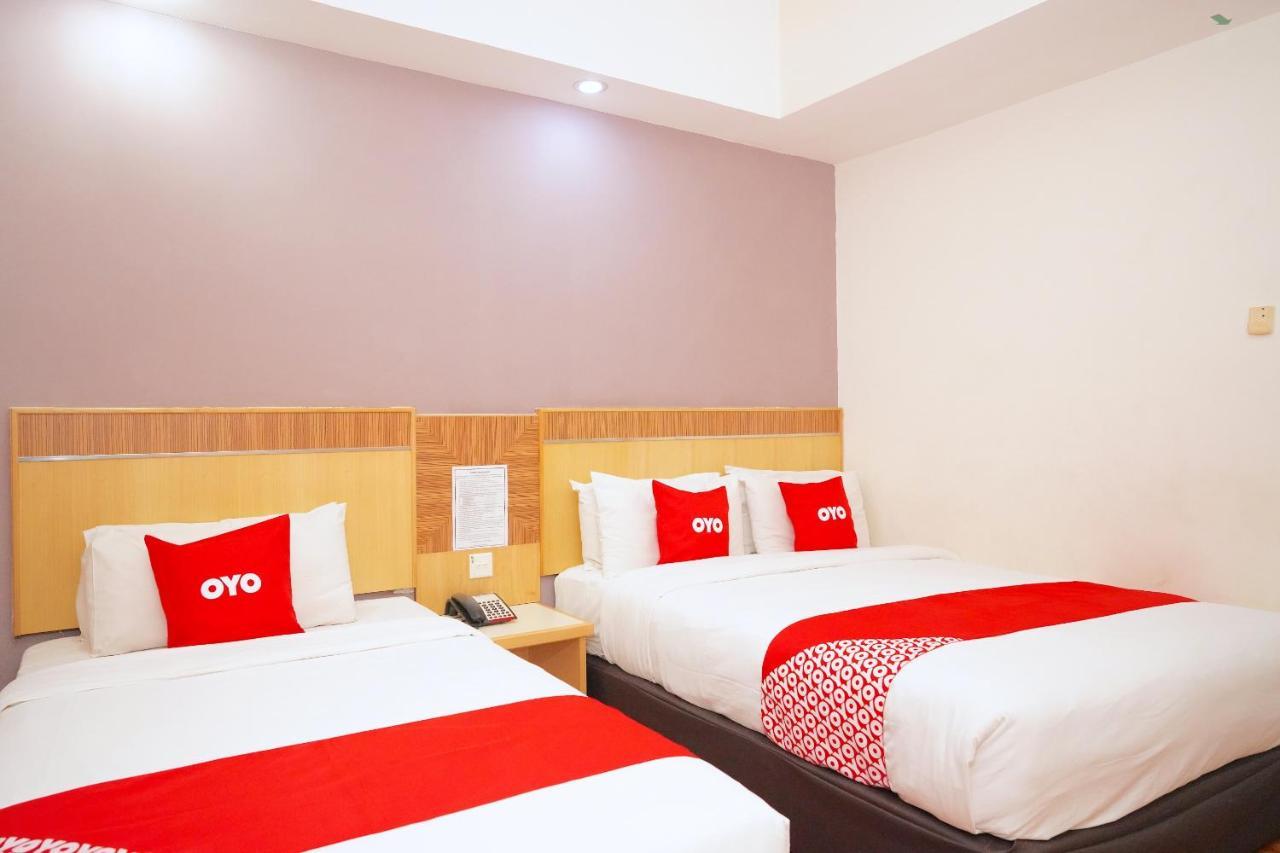 Oyo 89866 Houz Inn Bintulu Extérieur photo