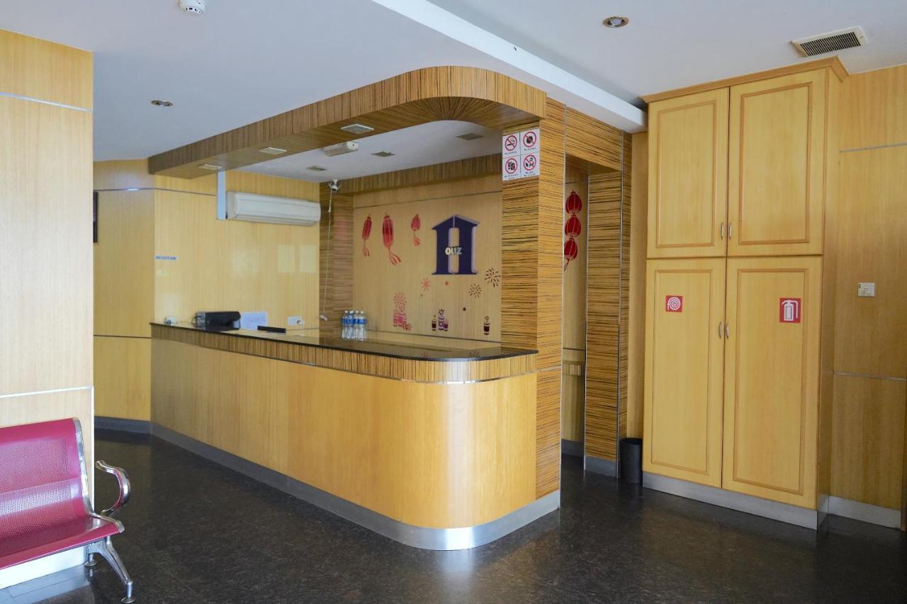 Oyo 89866 Houz Inn Bintulu Extérieur photo