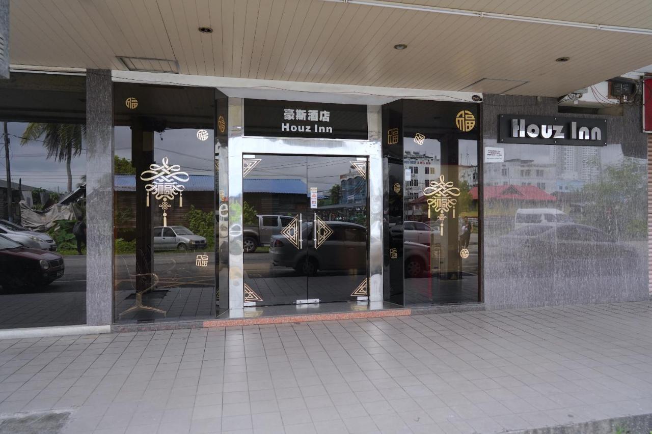 Oyo 89866 Houz Inn Bintulu Extérieur photo